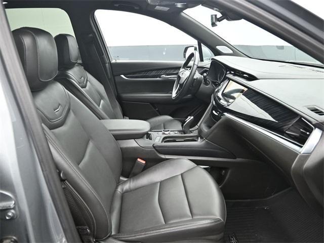 used 2025 Cadillac XT6 car, priced at $40,888