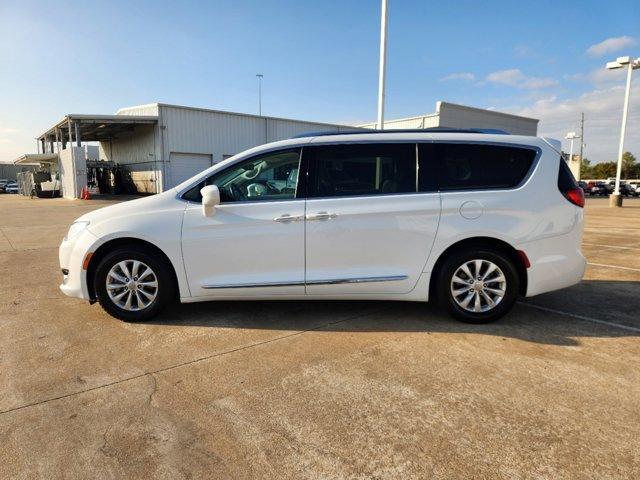 used 2019 Chrysler Pacifica car, priced at $16,897