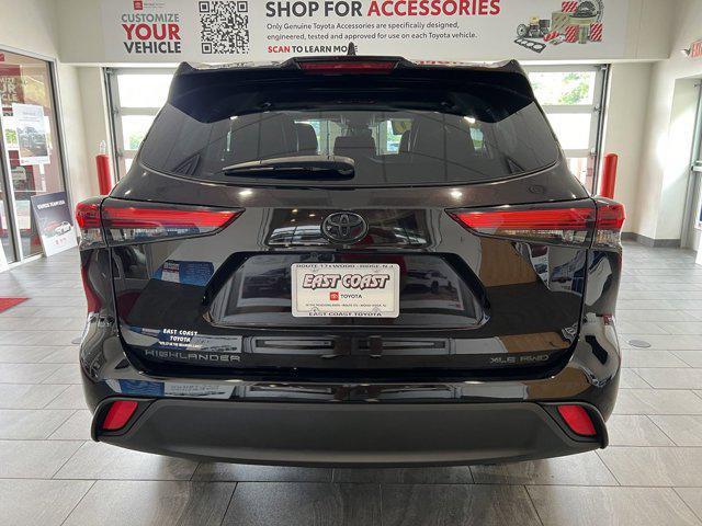 used 2020 Toyota Highlander car, priced at $31,995