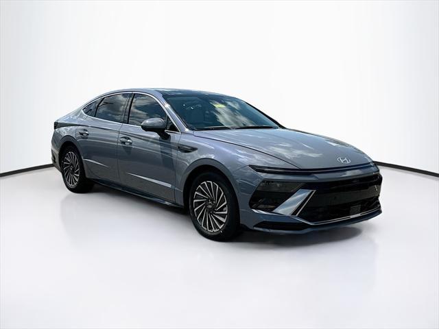 new 2025 Hyundai Sonata Hybrid car, priced at $37,267