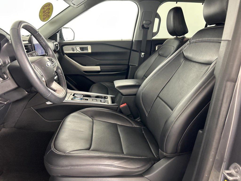 used 2023 Ford Explorer car, priced at $32,288