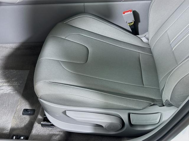 new 2025 Hyundai Elantra car, priced at $23,429