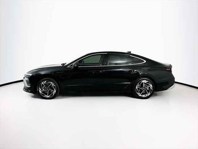 new 2025 Hyundai Sonata car, priced at $30,522