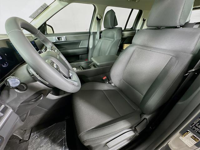 new 2025 Hyundai Santa Fe car, priced at $33,054