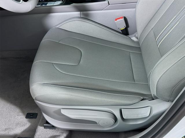 new 2025 Hyundai Elantra car, priced at $26,009