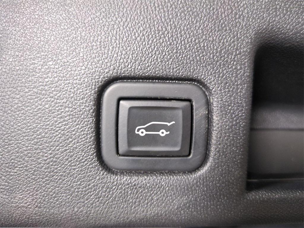 used 2020 Chevrolet Equinox car, priced at $15,983