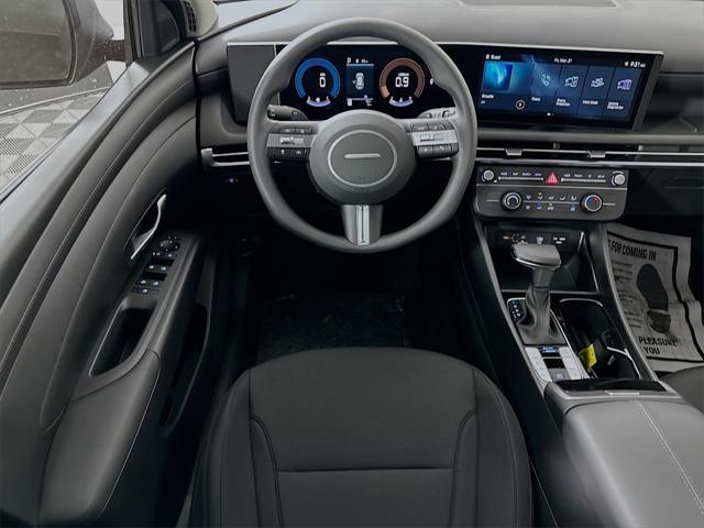 new 2025 Hyundai Tucson car, priced at $28,179