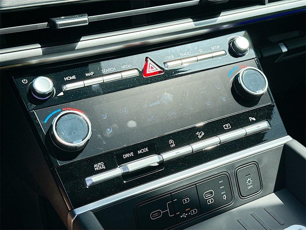 new 2025 Hyundai Santa Fe car, priced at $40,539