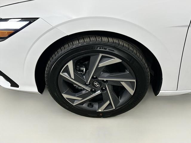 new 2025 Hyundai Elantra car, priced at $22,929