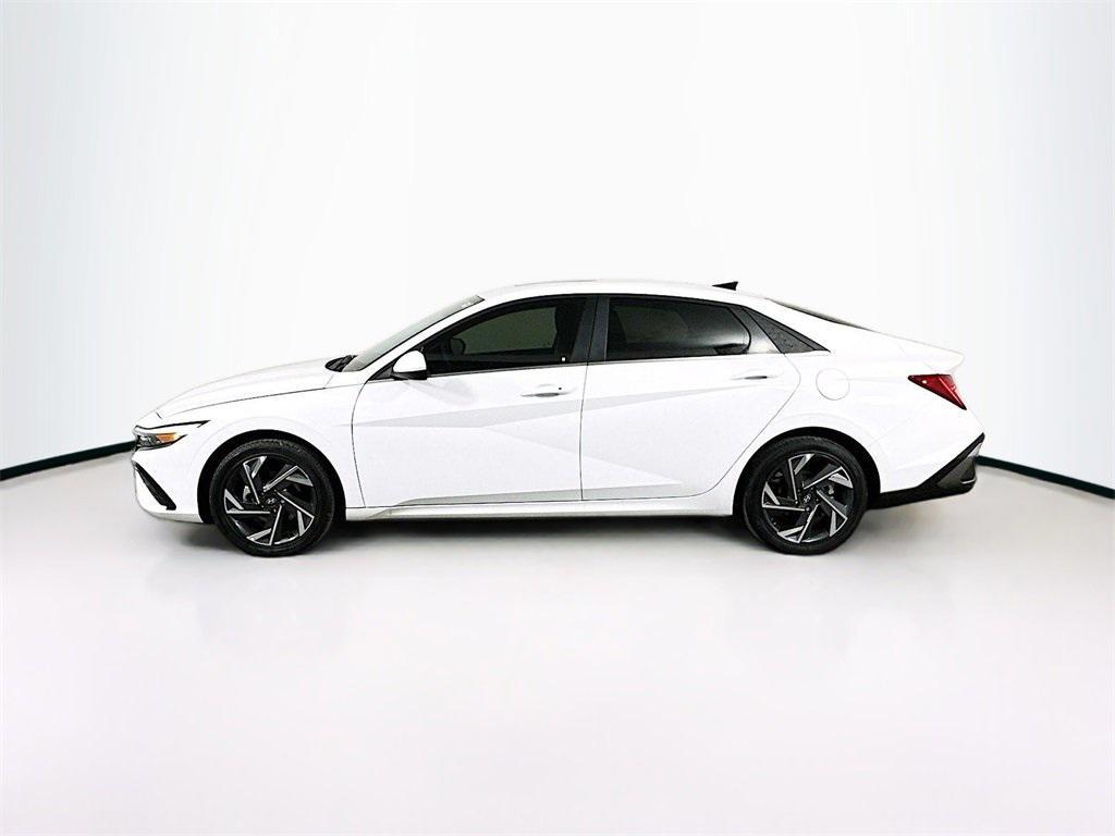new 2025 Hyundai Elantra car, priced at $23,174