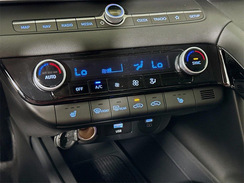 new 2025 Hyundai Elantra car, priced at $23,174