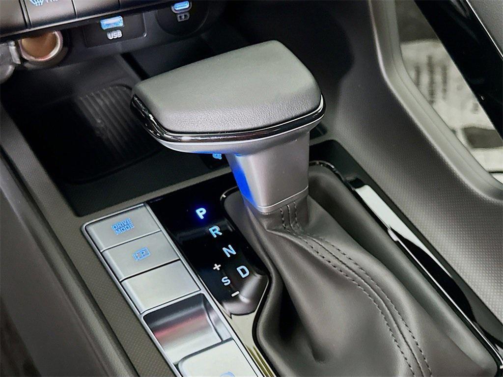 new 2025 Hyundai Elantra car, priced at $23,174