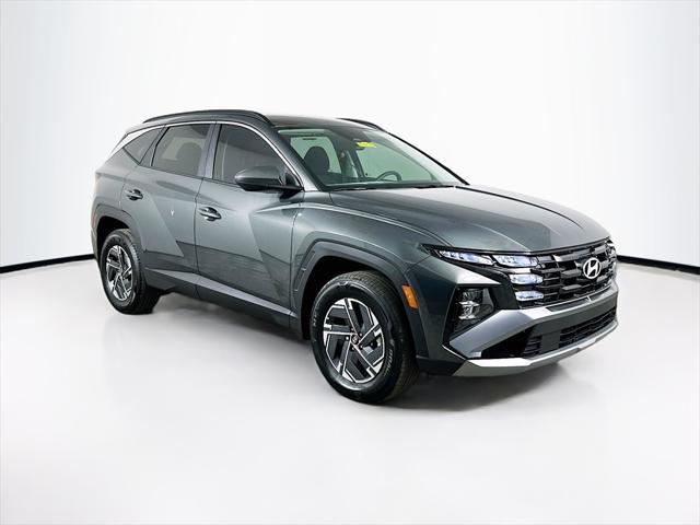 new 2025 Hyundai TUCSON Hybrid car, priced at $33,400