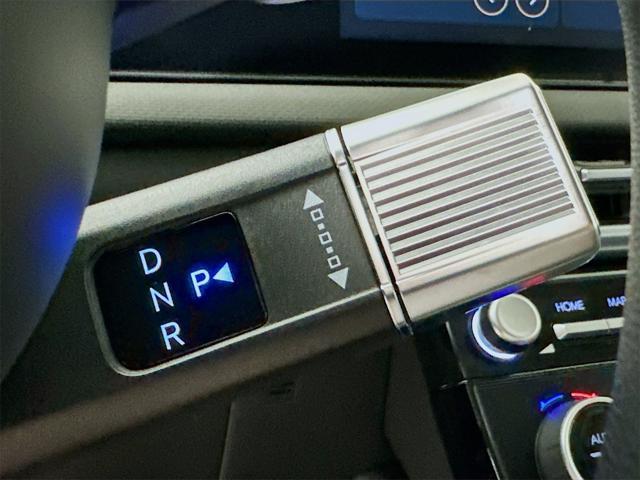 new 2025 Hyundai TUCSON Hybrid car, priced at $33,400