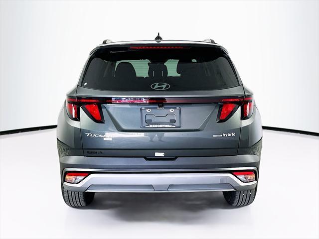 new 2025 Hyundai TUCSON Hybrid car, priced at $33,400