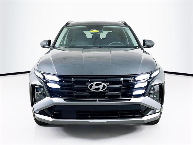 new 2025 Hyundai TUCSON Hybrid car, priced at $33,400