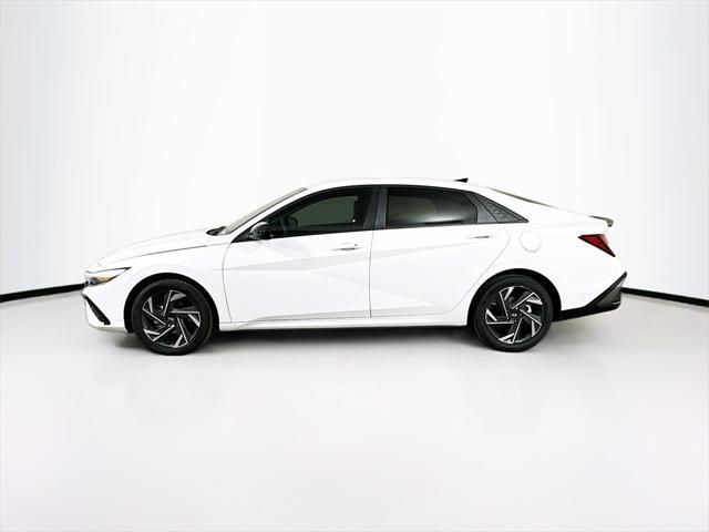 new 2025 Hyundai Elantra car, priced at $23,404