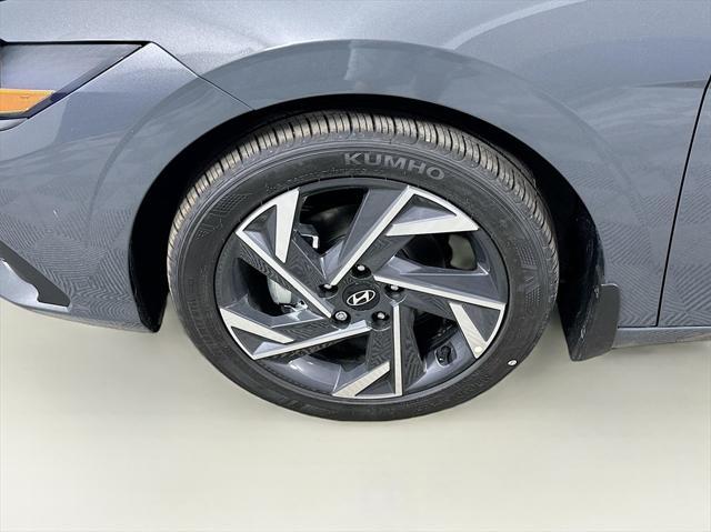 new 2025 Hyundai Elantra car, priced at $22,406