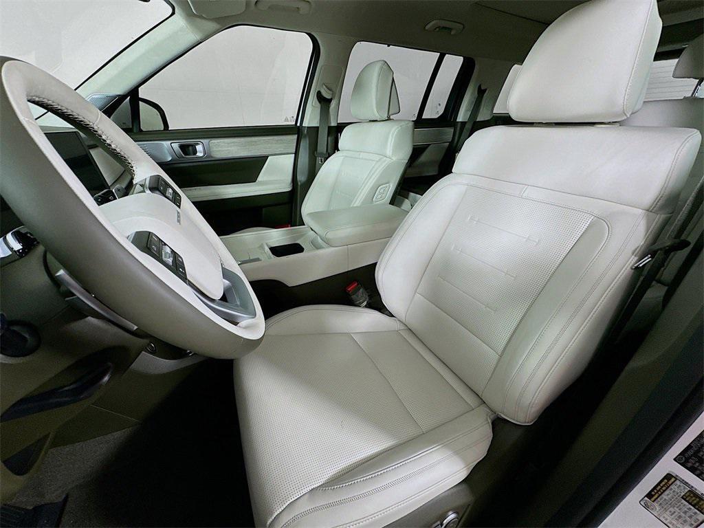 new 2025 Hyundai SANTA FE HEV car, priced at $47,977