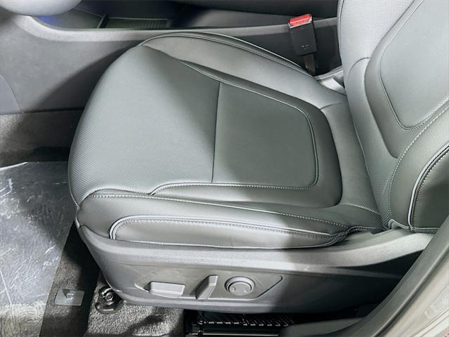 new 2025 Hyundai Tucson car, priced at $39,014
