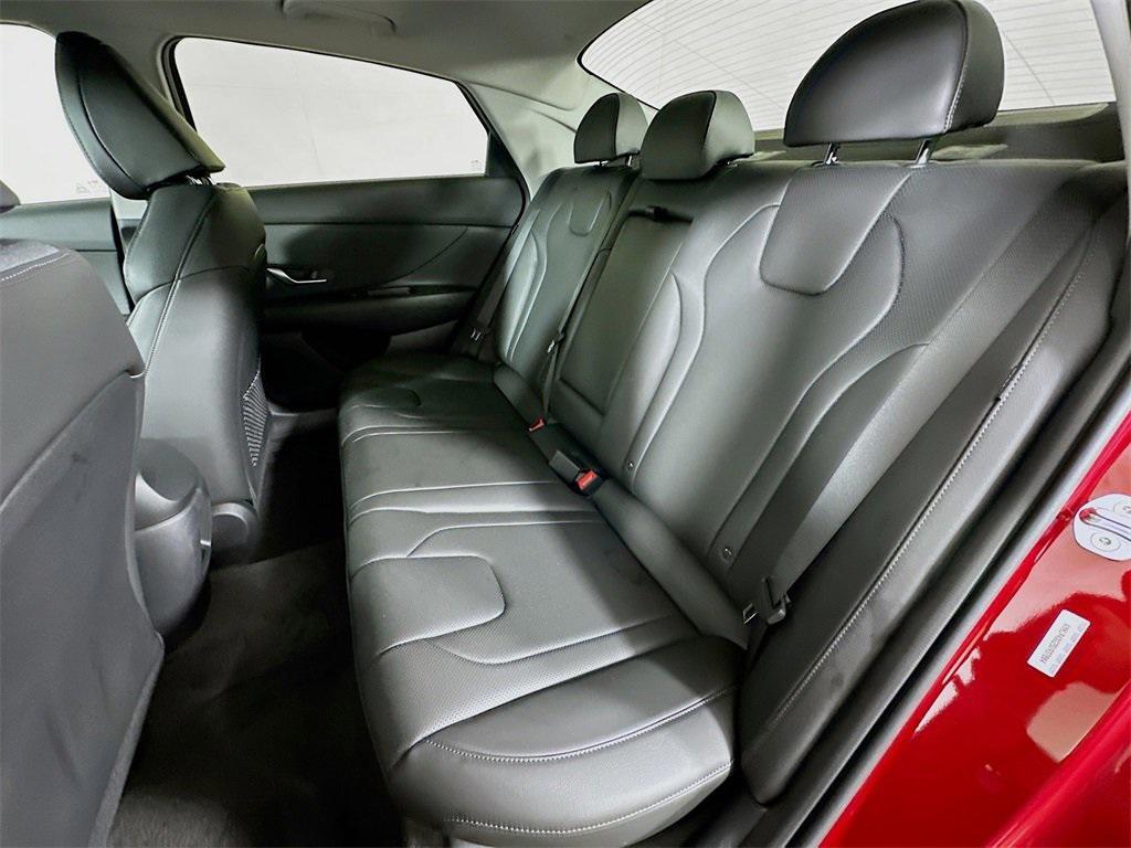 new 2025 Hyundai Elantra car, priced at $27,844