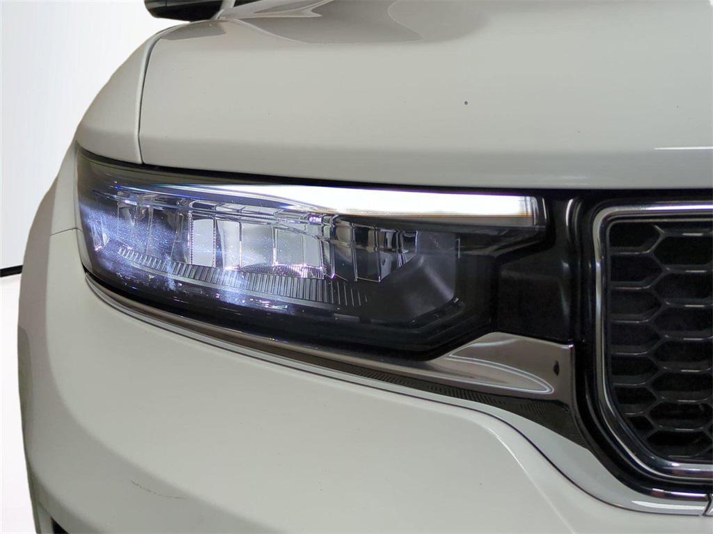 used 2022 Jeep Grand Cherokee car, priced at $30,419