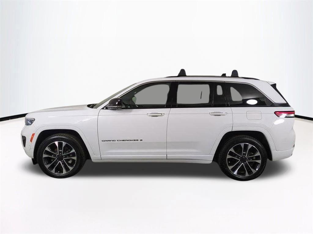 used 2022 Jeep Grand Cherokee car, priced at $31,214