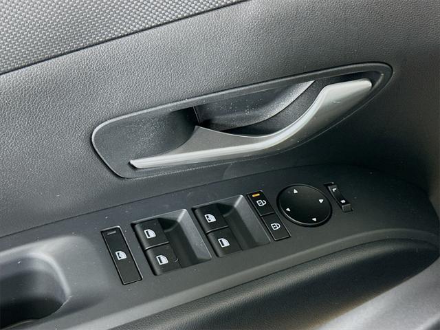 new 2025 Hyundai Tucson car, priced at $28,115