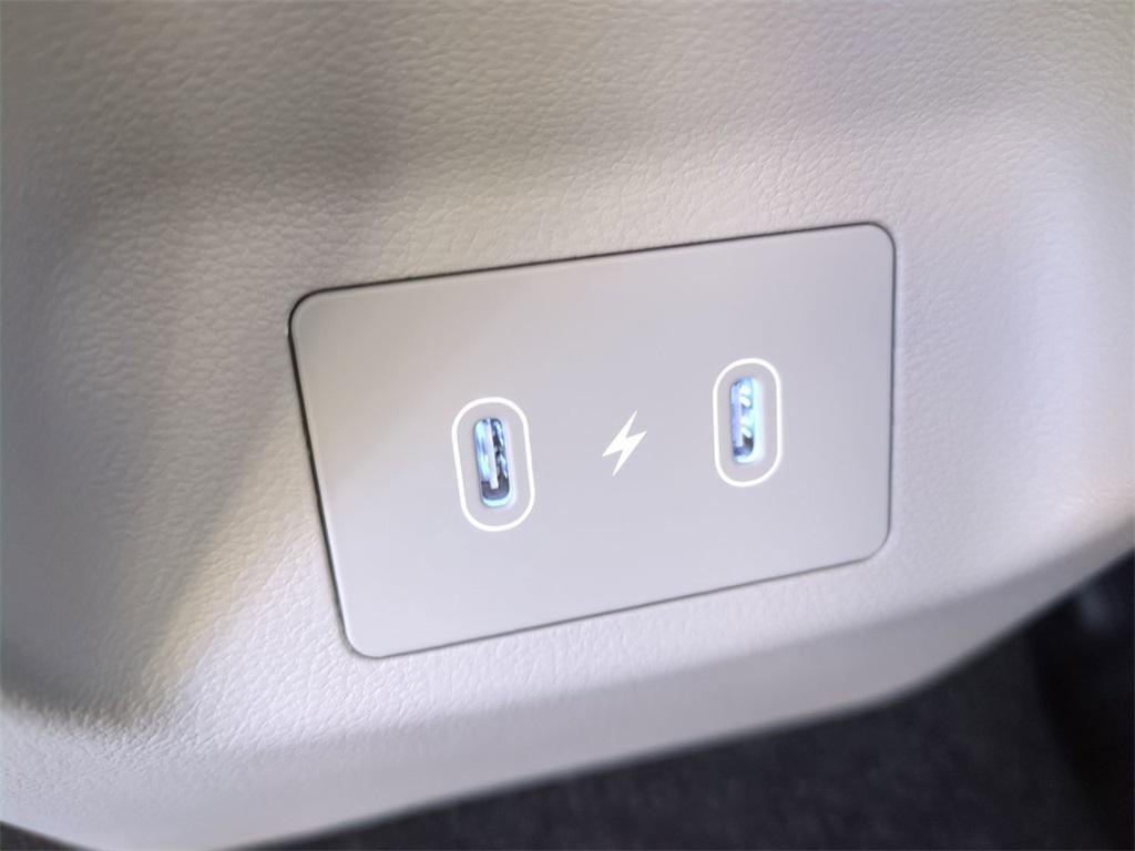 new 2026 Hyundai TUCSON Hybrid car, priced at $40,118