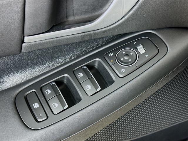 new 2025 Hyundai Sonata Hybrid car, priced at $31,229