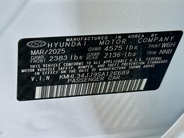 new 2025 Hyundai Sonata Hybrid car, priced at $31,229