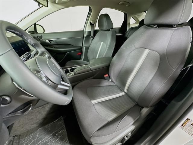 new 2025 Hyundai Sonata Hybrid car, priced at $31,229