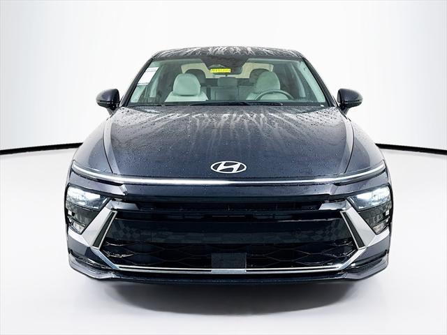 new 2025 Hyundai Sonata car, priced at $28,658