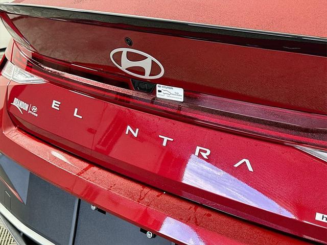 new 2025 Hyundai Elantra car, priced at $27,276