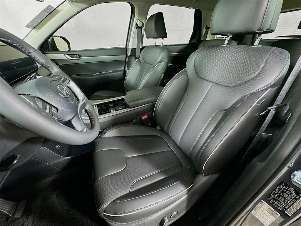 new 2025 Hyundai Palisade car, priced at $41,911