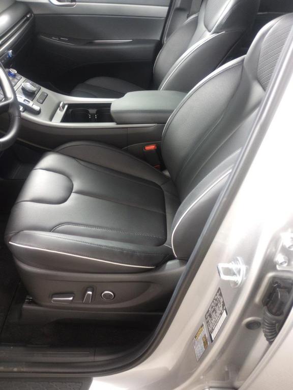 used 2025 Hyundai Palisade car, priced at $33,681