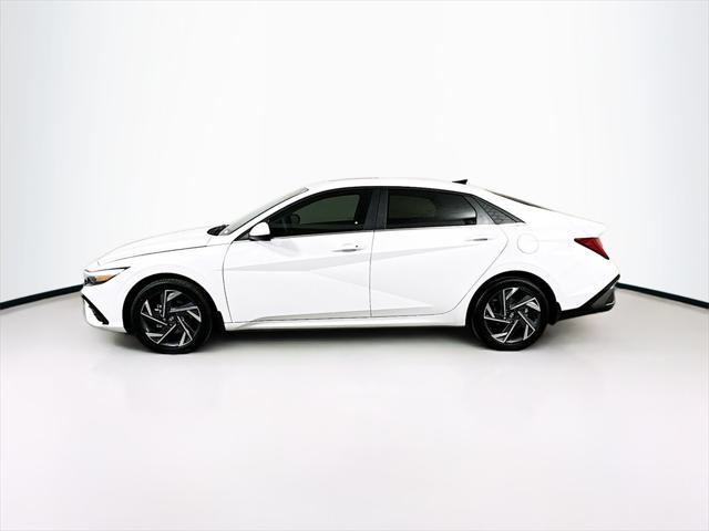 new 2025 Hyundai Elantra car, priced at $26,009