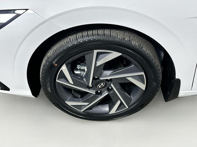 new 2025 Hyundai Elantra car, priced at $25,509