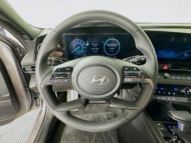 new 2025 Hyundai Elantra car, priced at $27,274