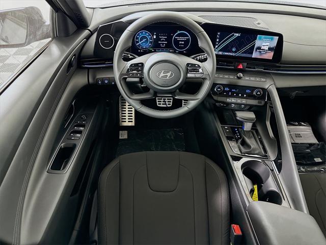 new 2025 Hyundai Elantra car, priced at $27,274