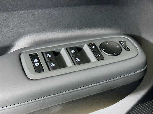 new 2025 Hyundai Santa Fe car, priced at $40,533