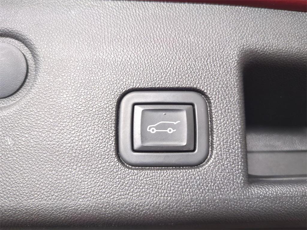 used 2022 Chevrolet Equinox car, priced at $21,524