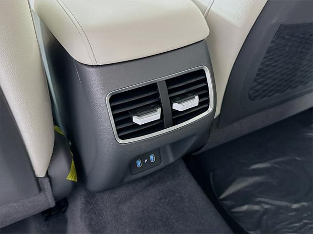 new 2025 Hyundai Sonata Hybrid car, priced at $37,053