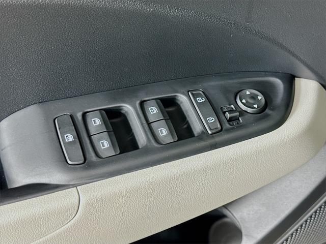 new 2025 Hyundai Venue car, priced at $23,046