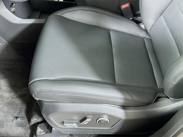 new 2025 Hyundai Santa Fe car, priced at $42,551