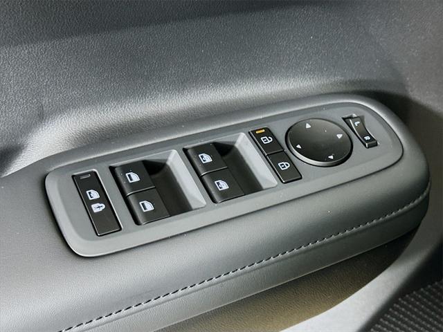 new 2025 Hyundai Santa Fe car, priced at $39,570