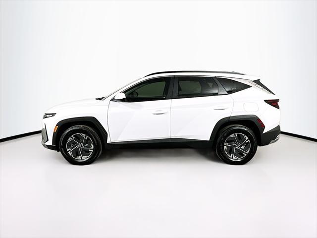 new 2025 Hyundai TUCSON Hybrid car, priced at $33,874