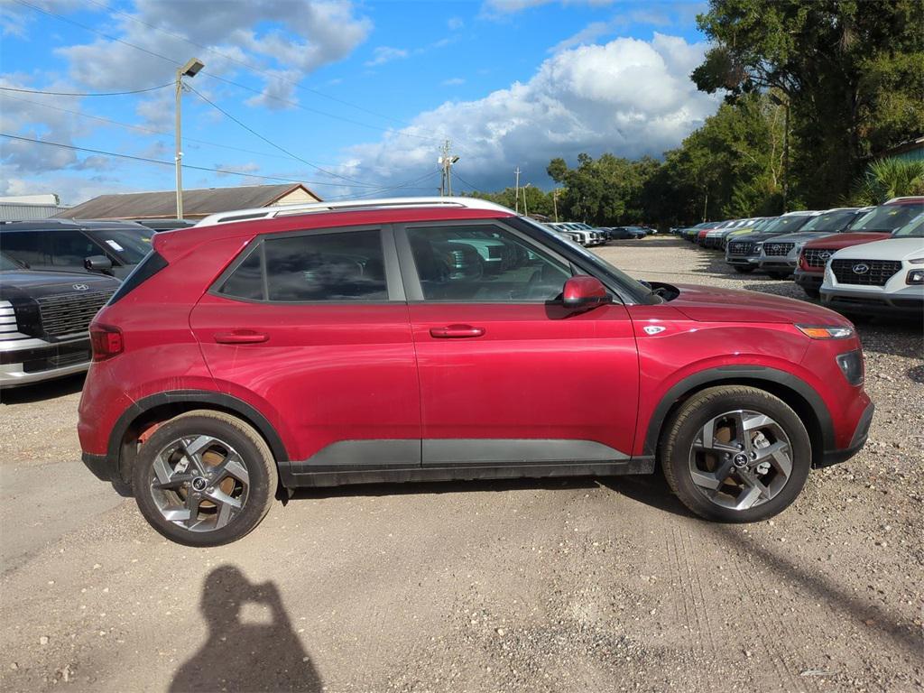 new 2025 Hyundai Venue car, priced at $21,057