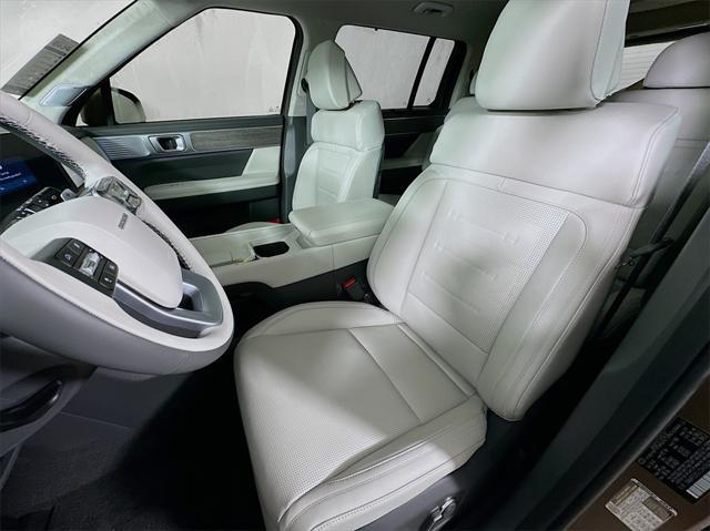 new 2025 Hyundai Santa Fe car, priced at $48,024