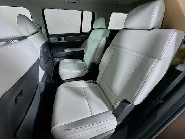 new 2025 Hyundai Santa Fe car, priced at $48,024